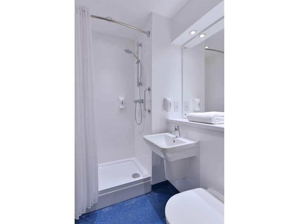 Travelodge Edinburgh Dreghorn Pokój zdjęcie