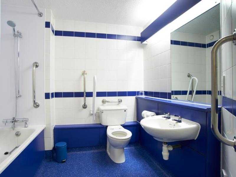 Travelodge Edinburgh Dreghorn Zewnętrze zdjęcie