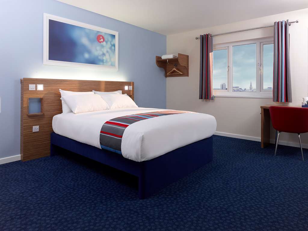 Travelodge Edinburgh Dreghorn Pokój zdjęcie